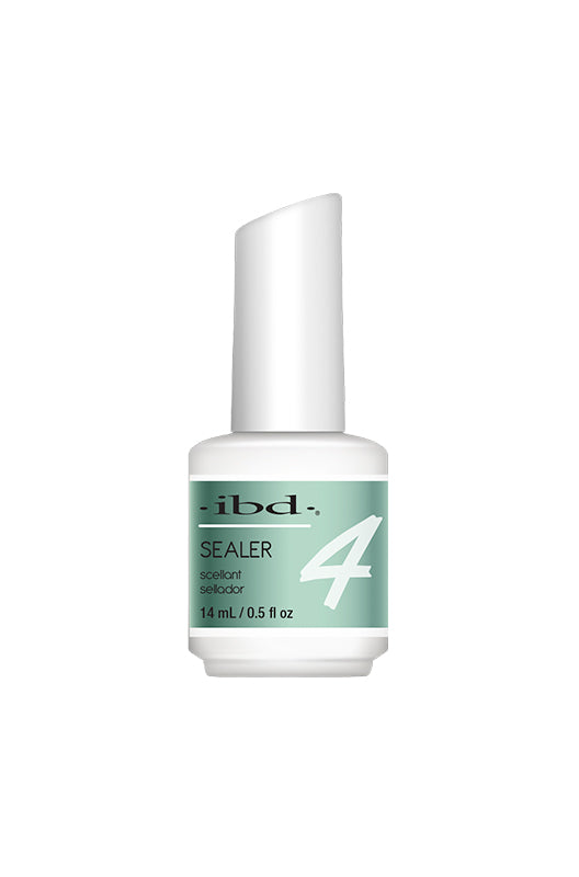 Front facing of ibd Dip& Sculpt Sealer 0.5-ounce capped bottle with printed product details and information